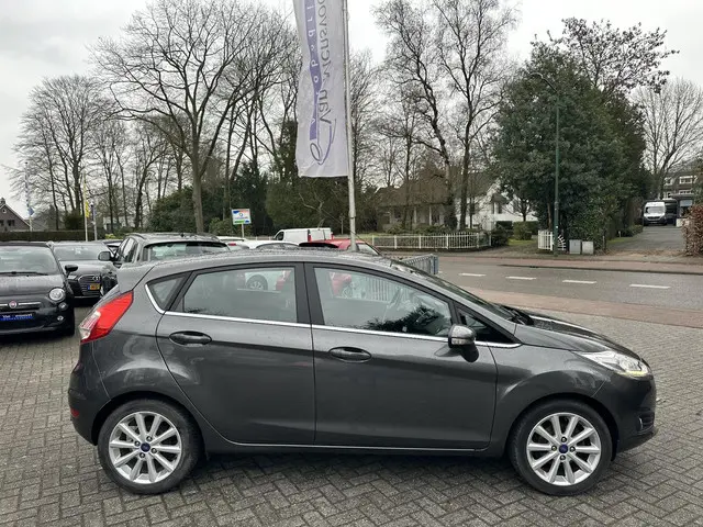 Ford Fiesta 1.0 EcoBoost Titanium 2016 Benzine 5