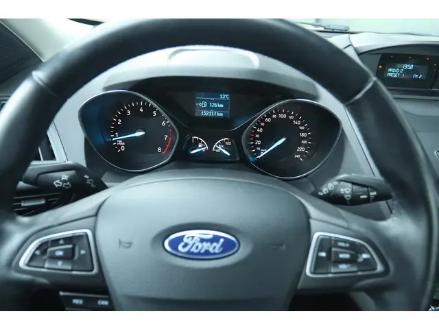 Ford Kuga 1.5 TITANIUM 2018 Benzine 17