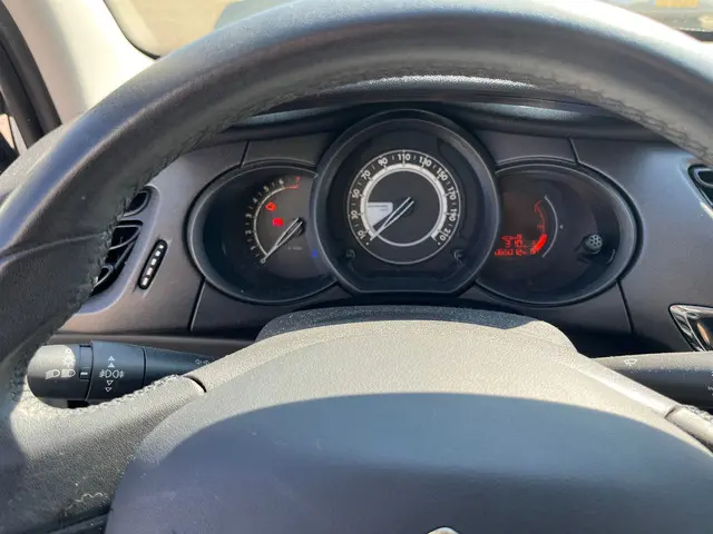 Citroën C3 1.0 PureTech Collection 2015 Benzine 8