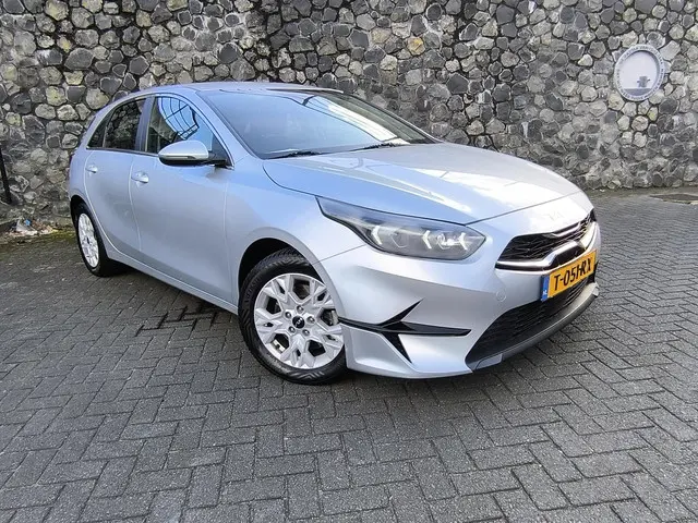 Kia Ceed 1.0 T-GDi DynamicLine 2023 Benzine 15