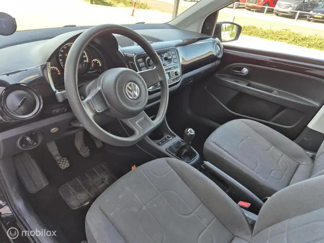 Volkswagen up! 1.0 move up! AIRCO NAVI NAP 2015 Benzine 13