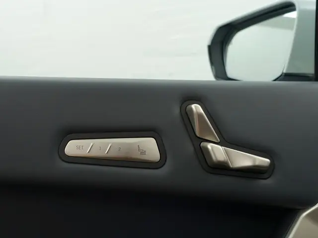 BMW iX xDrive40 M Gold Edition 77 kWh- 2021 Elektrisch 26