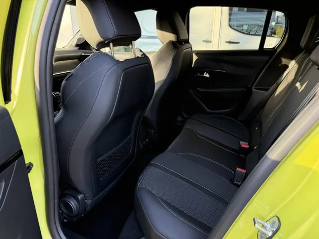 Peugeot 208 1.2 PureTech 100 GT 2024 Benzine 16