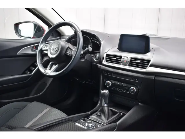 Mazda 3 2