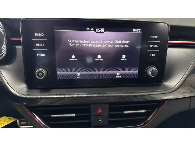 Škoda Scala 1.0 TSI Sport Business 2023 Benzine 24