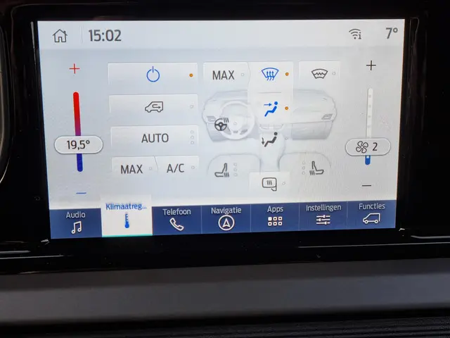 Ford Transit Courier 1.0 EcoBoost Limited 2024 Benzine 34