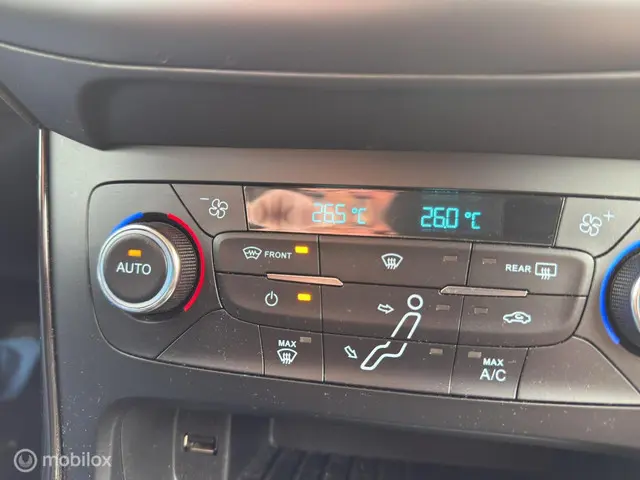 Ford Focus 1.0 Titanium|5Drs|Navi|Boekjes|Nap 2016 Benzine 23