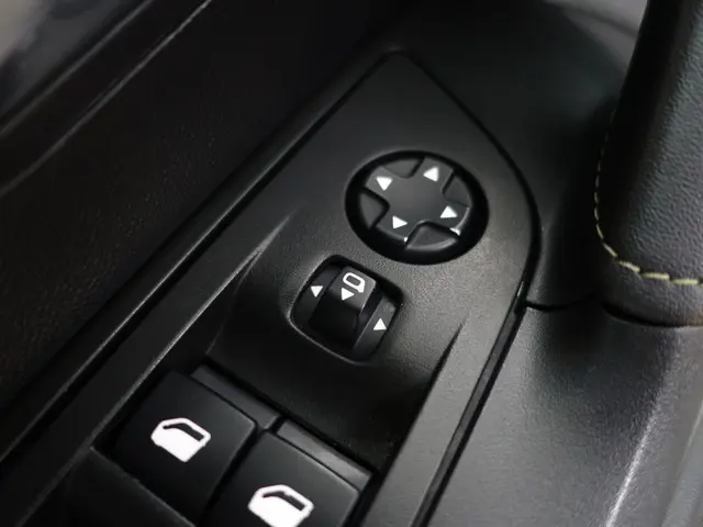 Peugeot 2008 1.2 PureTech GT Pack Aut- 2021 Benzine 24