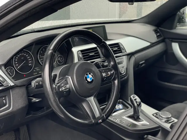 BMW 4 Serie Gran Coupé 420i Executive 2015 Benzine 12