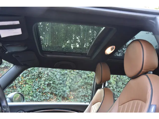 MINI Cooper Mini 1.6 Chili Final Edition 2014 Benzine 8