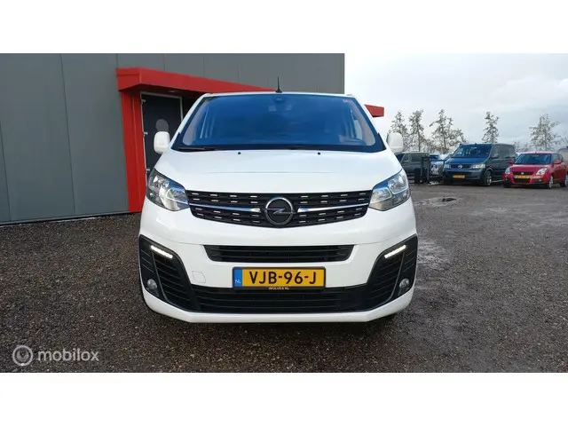 Opel Vivaro 2