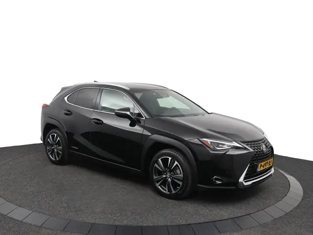 Lexus UX 250h Preference Line 2022 Hybride Benzine 14