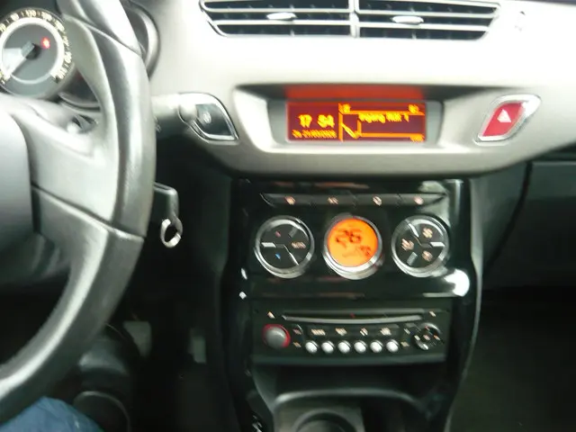Citroën C3 1.2 PureTech Collection 2015 Benzine 12