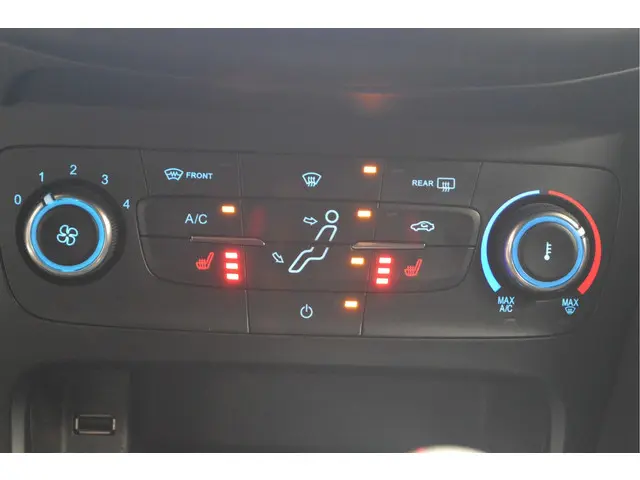 Ford Focus Wagon 1.0 2018 Benzine 17