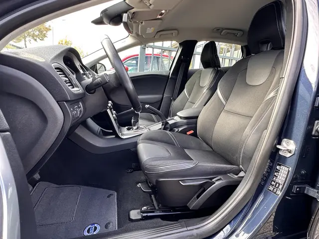Volvo V40 1.6 T2 Momentum 2014 Benzine 5