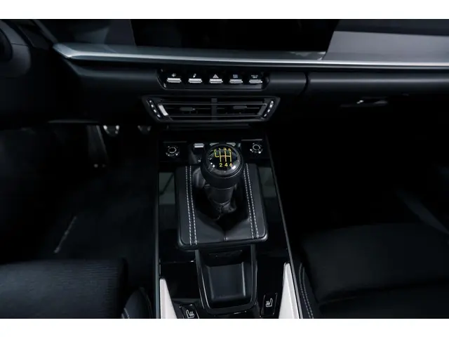 Porsche 911 4.0 GT3 Touring 2021 Benzine 53