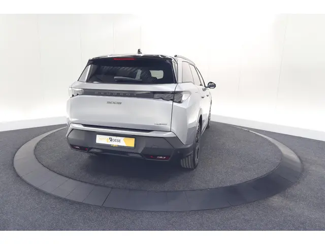 Peugeot 5008 HYbrid 145 e-DCS6 GT 2025 Hybride Benzine 10