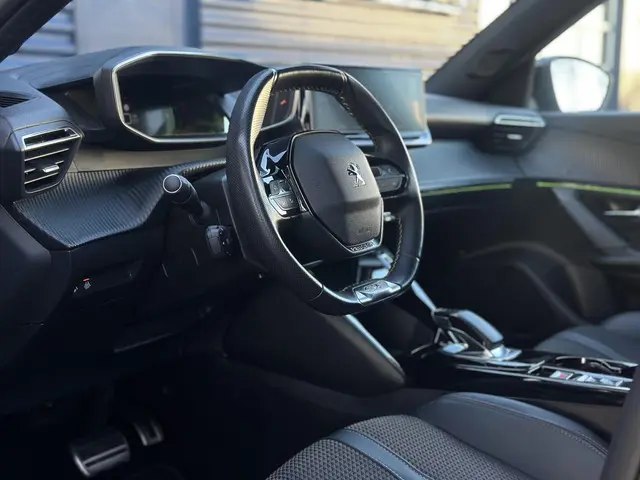 Peugeot e-2008 EV GT 50 kWh 2021 Elektrisch 27