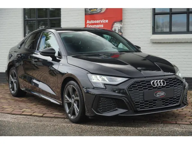 Audi A3 Limousine 35 TFSI S edition 2020 Benzine 2