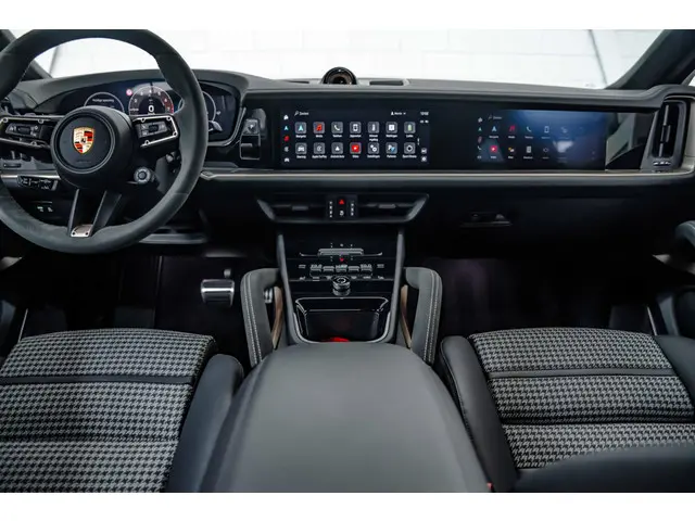 Porsche Cayenne Coupé E-Hybrid 2023 Hybride Benzine 39