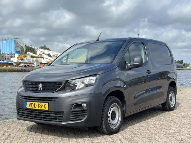 Peugeot Partner bestel 1.5 BlueHDI Asphalt 2019 Diesel 27