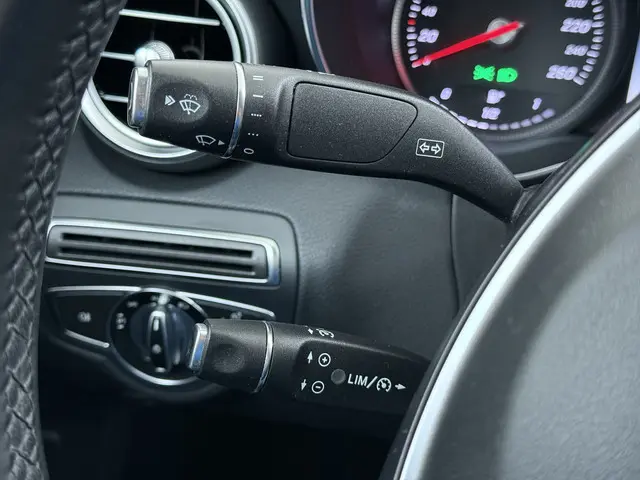 Mercedes-Benz C-Klasse 180 Exclusive 2015 Benzine 22