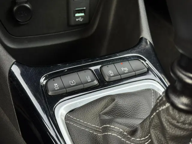 Opel Crossland 1.2 Turbo GS Line 2022 Benzine 24