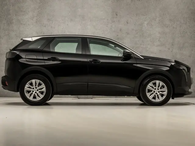 Peugeot 3008 1.2 PureTech Sport 2021 Benzine 4