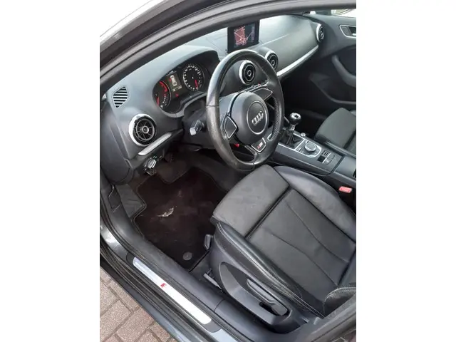Audi A3 Sportback 1.4 TFSI Attraction 2013 Benzine 6