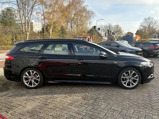 Ford Mondeo Wagon 1.5 EcoBoost ST Line 2017 Benzine 8