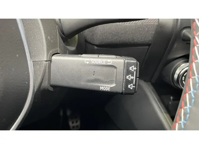 Renault Clio 1.0 TCe 90 GPF esprit Alpine 2023 Benzine 23