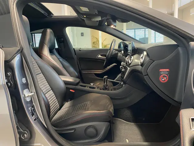 Mercedes-Benz CLA 200 AMG H.K Panor.dak 2014 Benzine 12