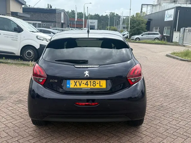 Peugeot 208 1.2 PureTech Signature 2019 Benzine 5