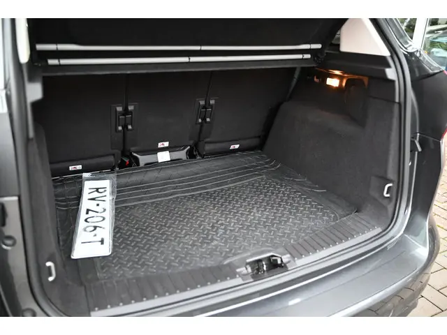 Ford C-MAX 1.0 Trend 2015 Benzine 8