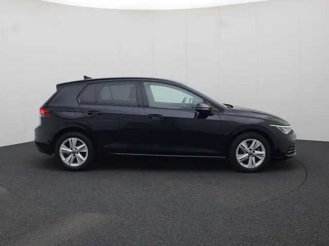 Volkswagen Golf 1.0TSI/110PK Life 2023 Benzine 3