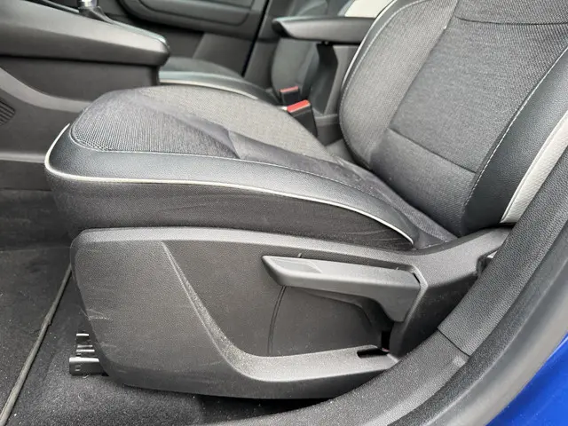 Renault Captur 1.3 TCe 140 PK Intens 2022 Benzine 24