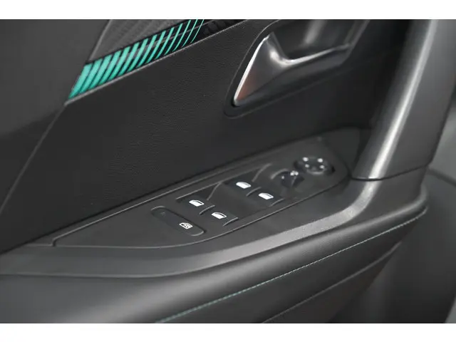 Peugeot e-2008 EV Allure Pack 50 kWh 2021 Elektrisch 22