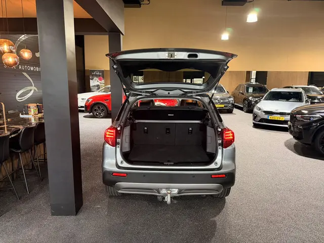 Suzuki Vitara 1.4 Boosterjet Stijl 2018 Benzine 32