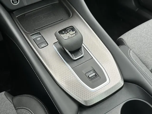 Nissan QASHQAI 1.3 MHEV Xtronic N-Connecta 2025 Benzine 43