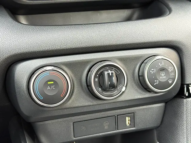 Toyota Yaris 1.5 VVT-i Active 2023 Benzine 19