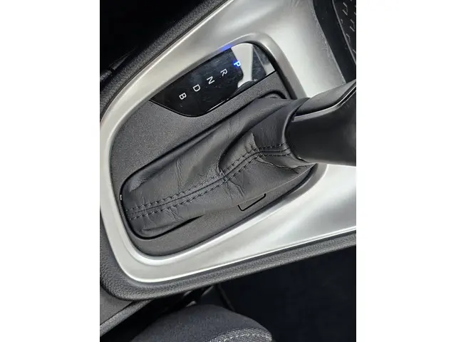 Toyota Yaris 1.5 Hybrid Active 2021 Hybride Benzine 51