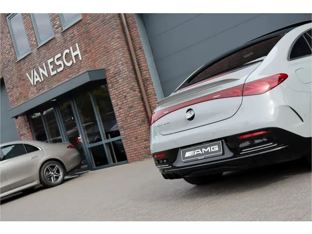 Mercedes-Benz EQE 300 AMG Line 89 kWh | 2023 Elektrisch 21