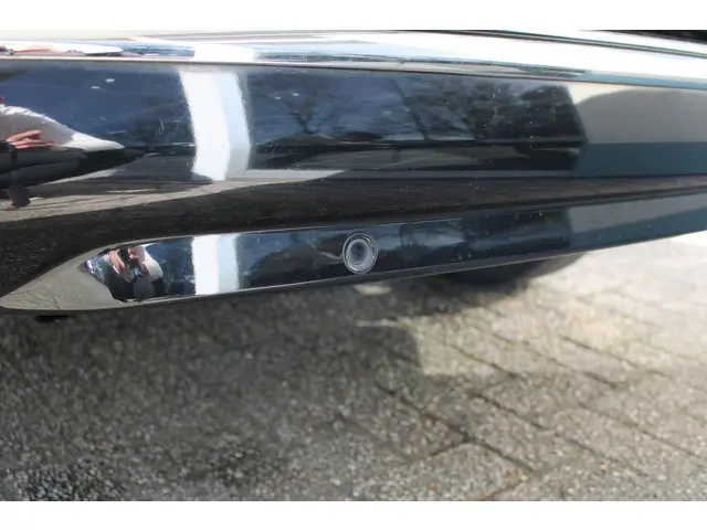 Renault Clio Estate 0.9 TCe Limited 2018 Benzine 28