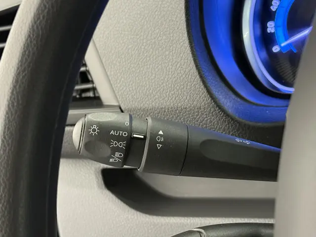 Opel Vivaro-e Combi L3H1 75 kWh 2022 Elektrisch 28