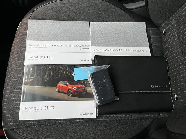 Renault Clio 1.0 TCe Intens 2020 Benzine 15