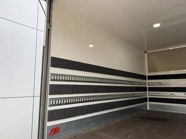 Mercedes-Benz Sprinter 317 1.9 CDI 2022 Diesel 12