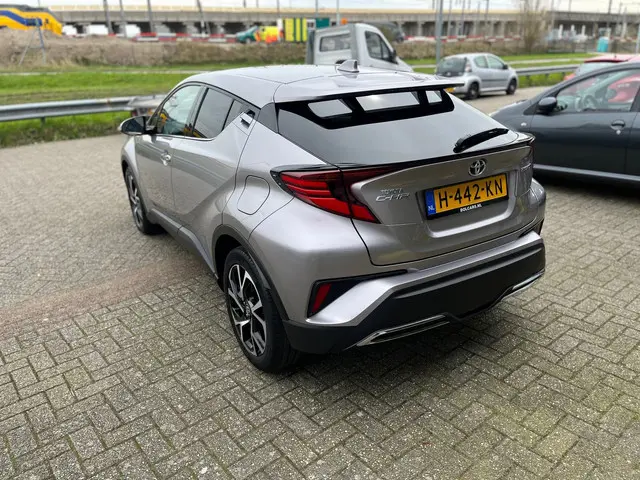 Toyota C-HR 2.0 Hybrid First Edition 2020 Hybride Benzine 4