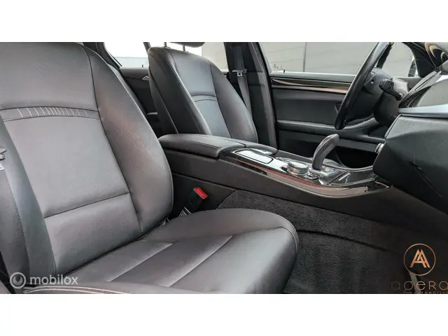 BMW 5 Serie 520i Luxury Line 2014 Benzine 29