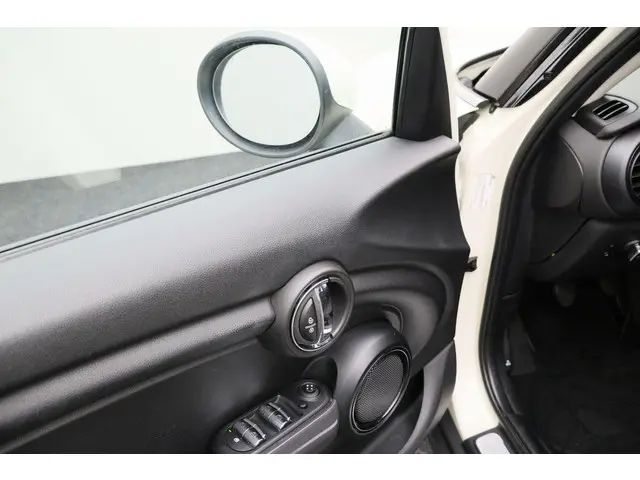 MINI One Mini 1.2 Business 2016 Benzine 18