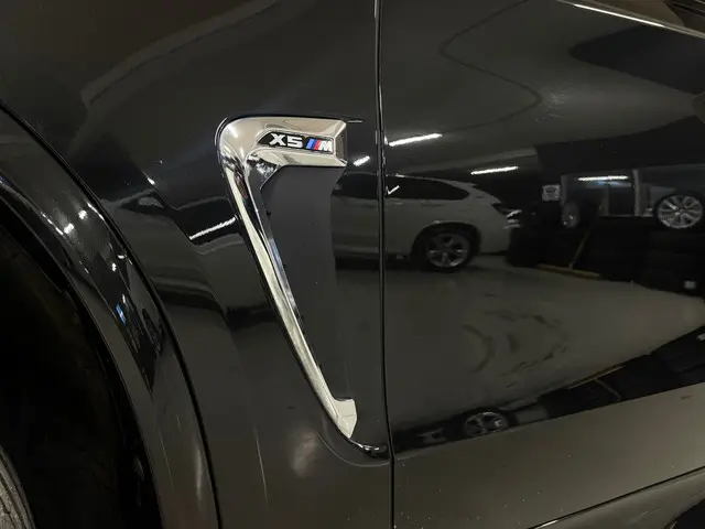 BMW X5 M - Nwe motor BMW dealer onderhouden 2016 Benzine 9